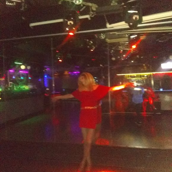 Charm - Picture 1 of 7